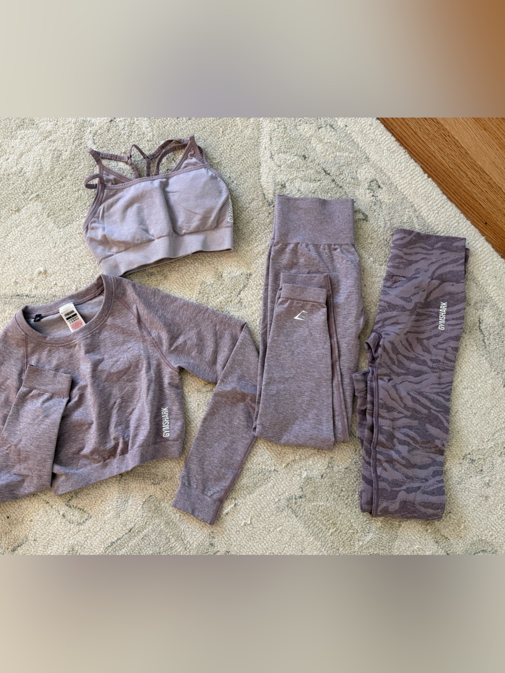 Gymshark Mauve Seamless Sports Bra, Cropped Shirt & Leggings Set